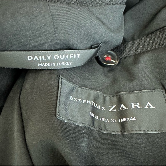 ZARA Essentials Daily Outfit Black Two Button Blazer Size XL - Picture 8 of 8